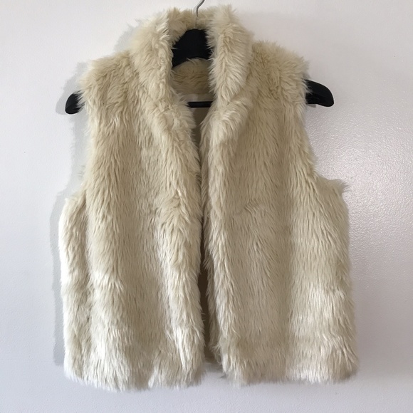 Faux fur Cream Comfy Vest Joe Fresh Small - Picture 1 of 5
